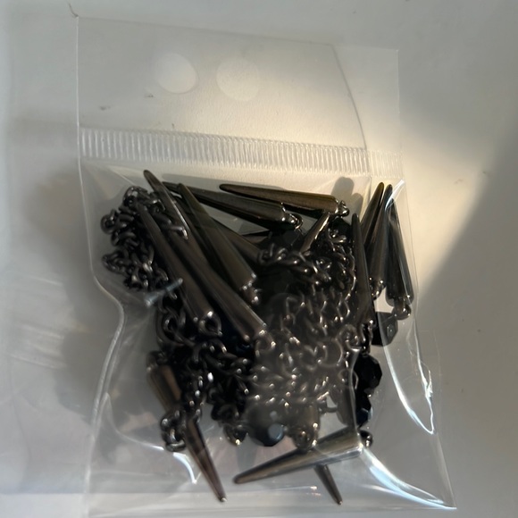 CLEARANCE Black Necklace 18.25" Inches Lenght (Approx.) - Picture 13 of 17